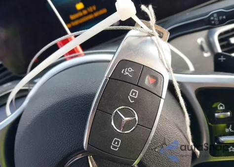 2020 Mercedes-Benz Gle 350 4Matic z USA, uszkodzony, nr VIN 4JGFB4KE4LA011999